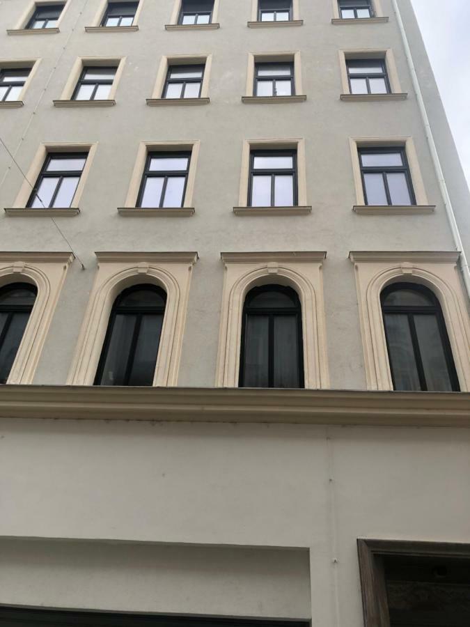 Apartamento Chic And Modern In Hip Area Viena Exterior foto
